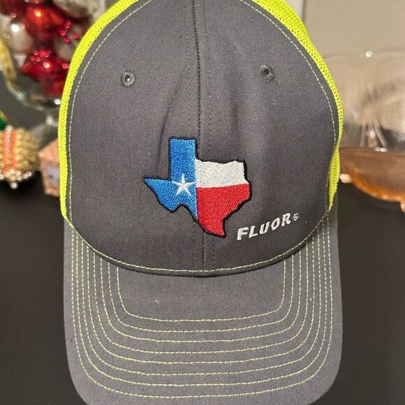 Fluor Gray and Yellow Texas Cap - Picture 5 of 9